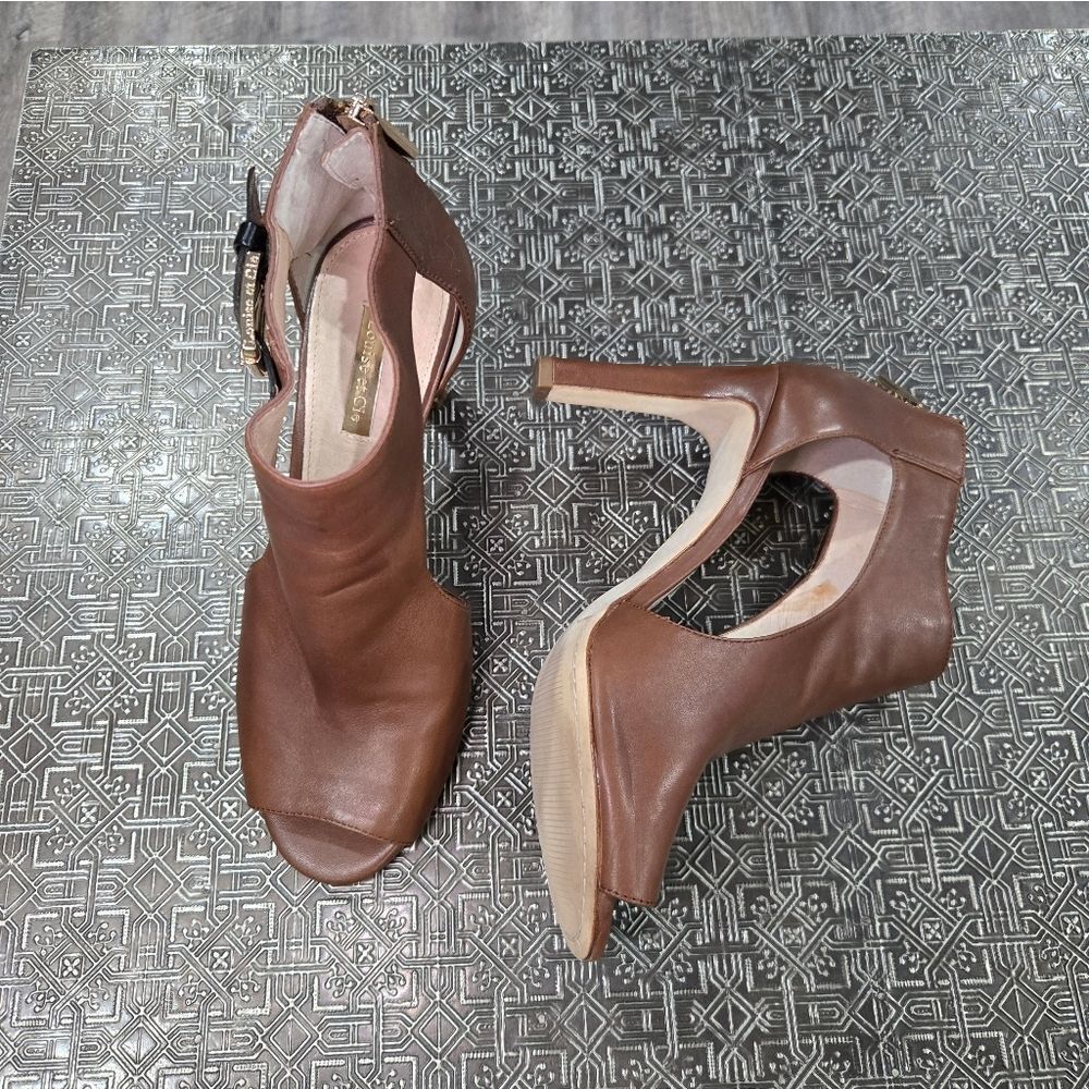 🐢 Louise et Cie Kimba peep-toe ankle booties in brown leather 4" Heel Size 8B